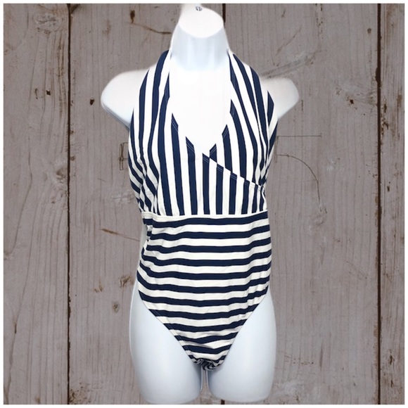 Boohoo+ Kerry Wrap Over Stripe swimsuit - Picture 3 of 5